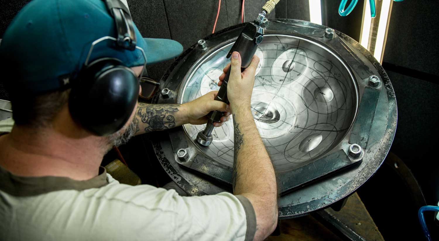 Shaping a Handpan